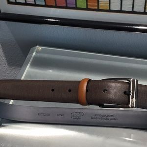 Men’s brown leather belt